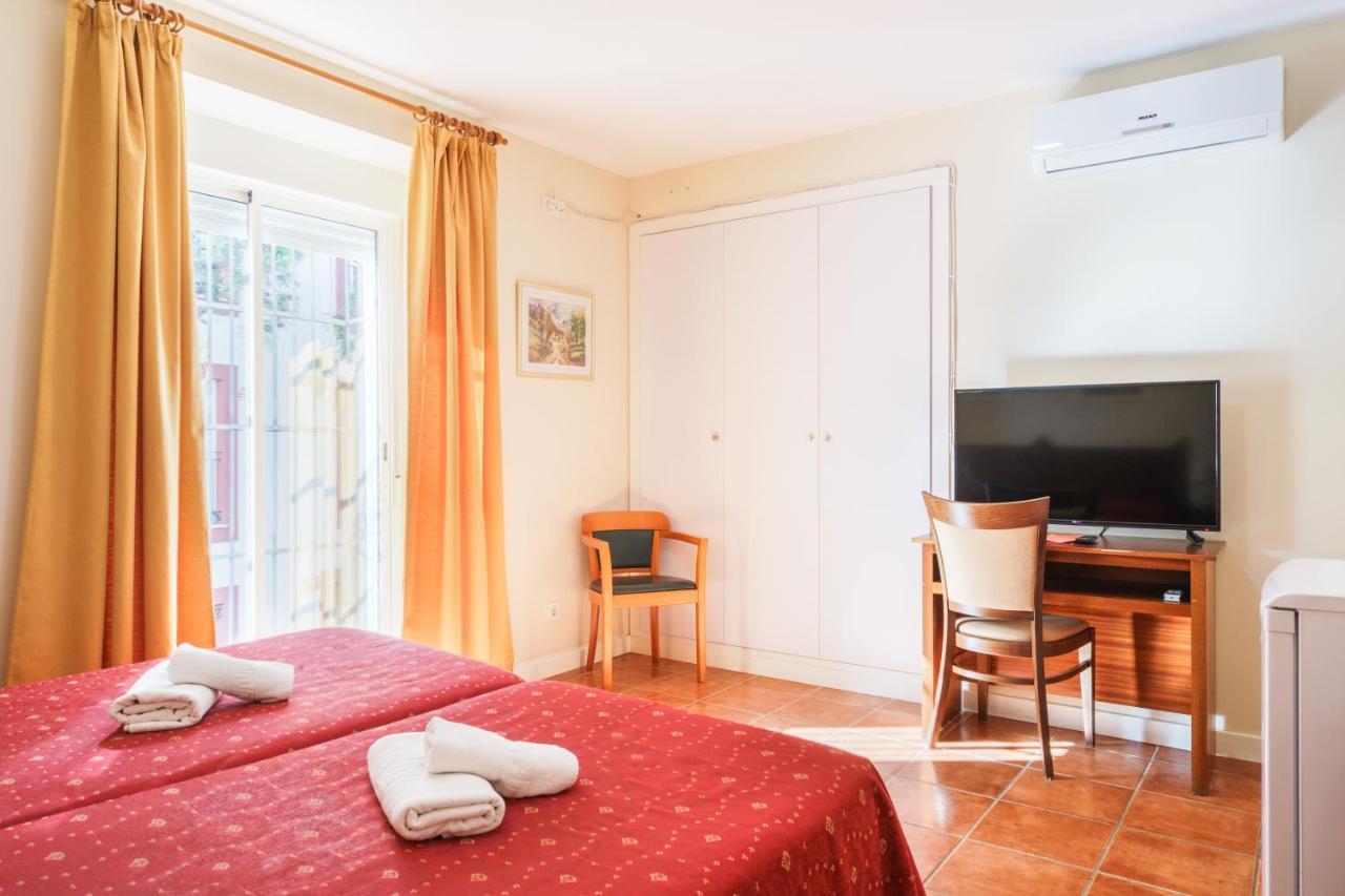 Hotel Carlos V Jerez By Vivere Stays Jerez de la Frontera Bagian luar foto