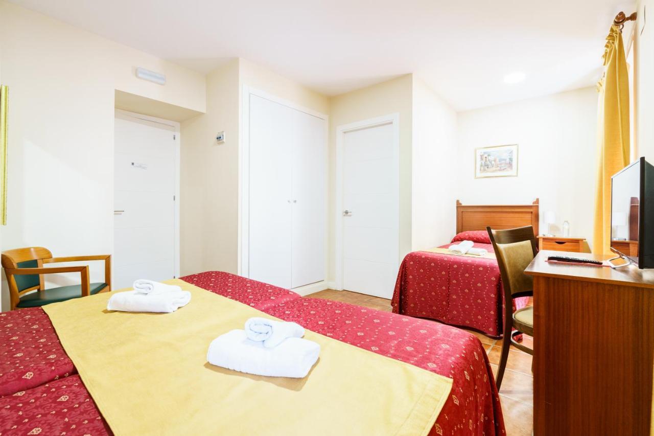 Hotel Carlos V Jerez By Vivere Stays Jerez de la Frontera Bagian luar foto