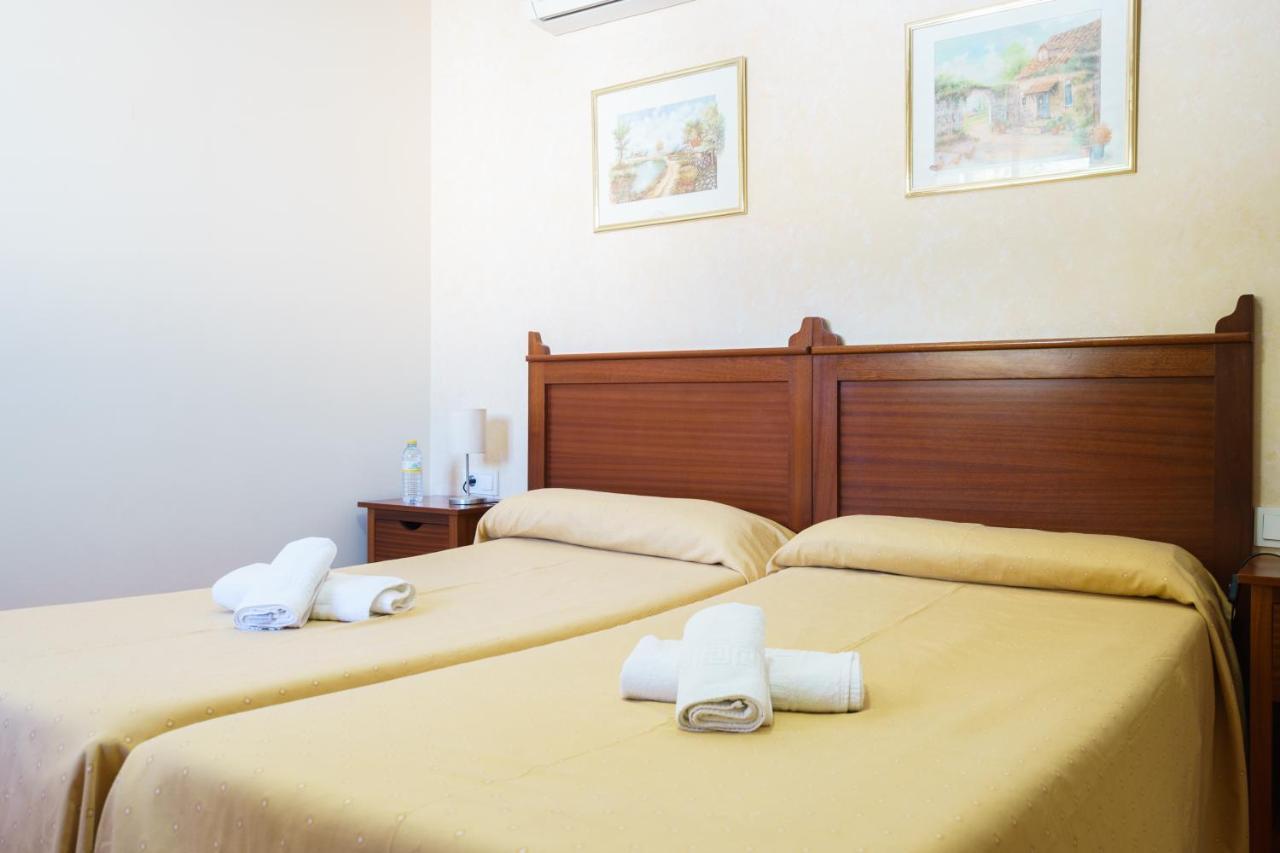 Hotel Carlos V Jerez By Vivere Stays Jerez de la Frontera Bagian luar foto