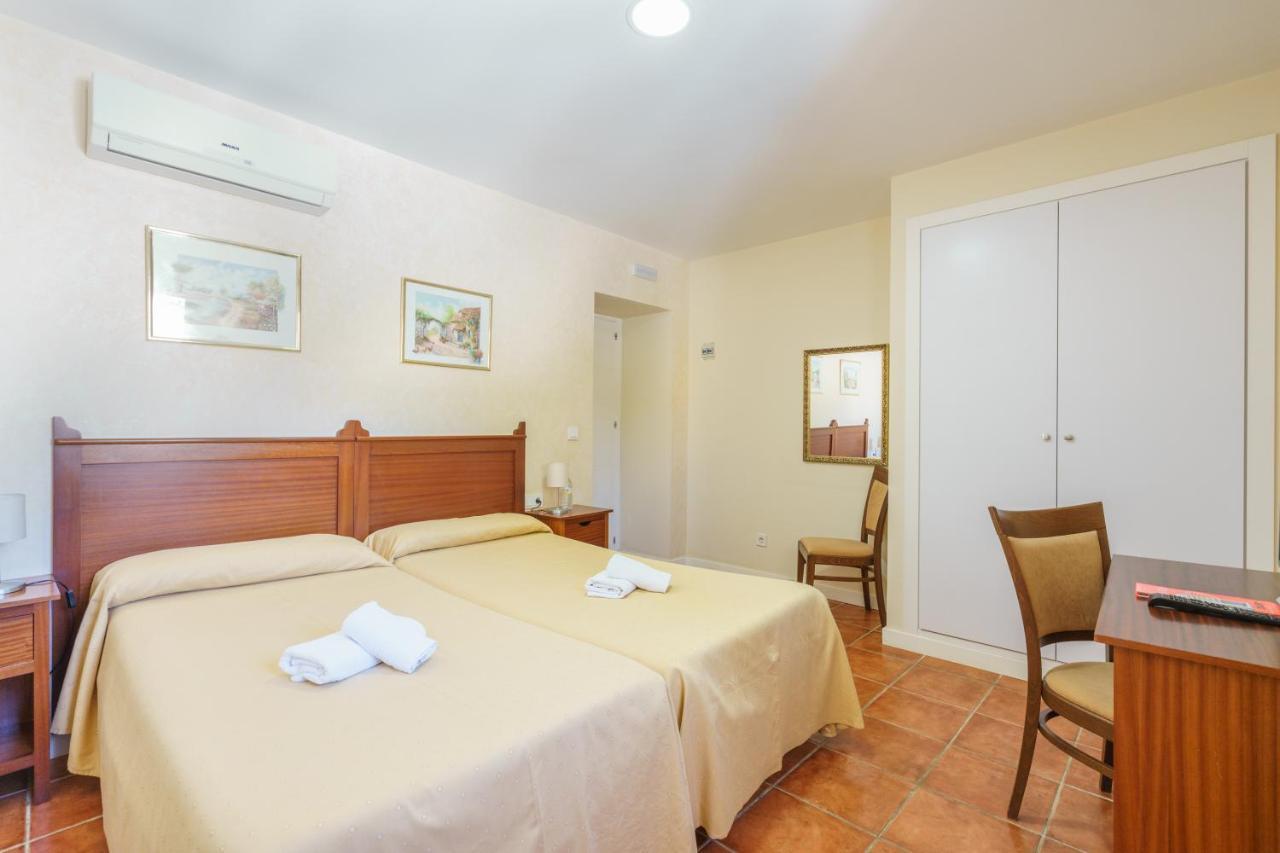 Hotel Carlos V Jerez By Vivere Stays Jerez de la Frontera Bagian luar foto