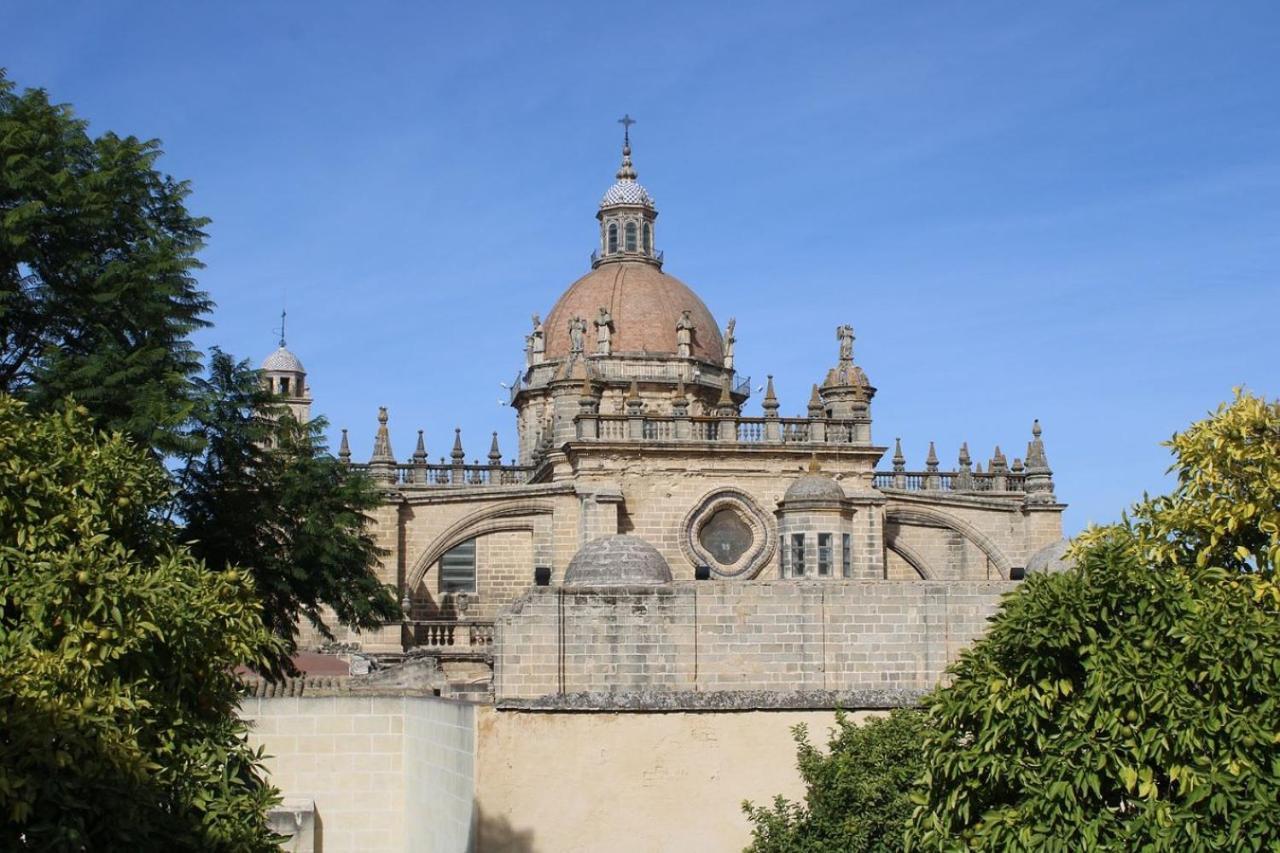 Hotel Carlos V Jerez By Vivere Stays Jerez de la Frontera Bagian luar foto